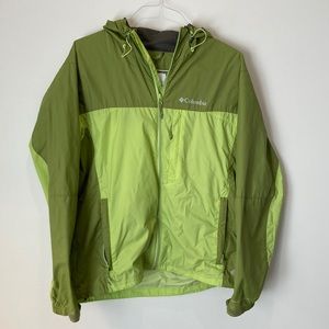 Columbia omni-shield lightweight raincoat